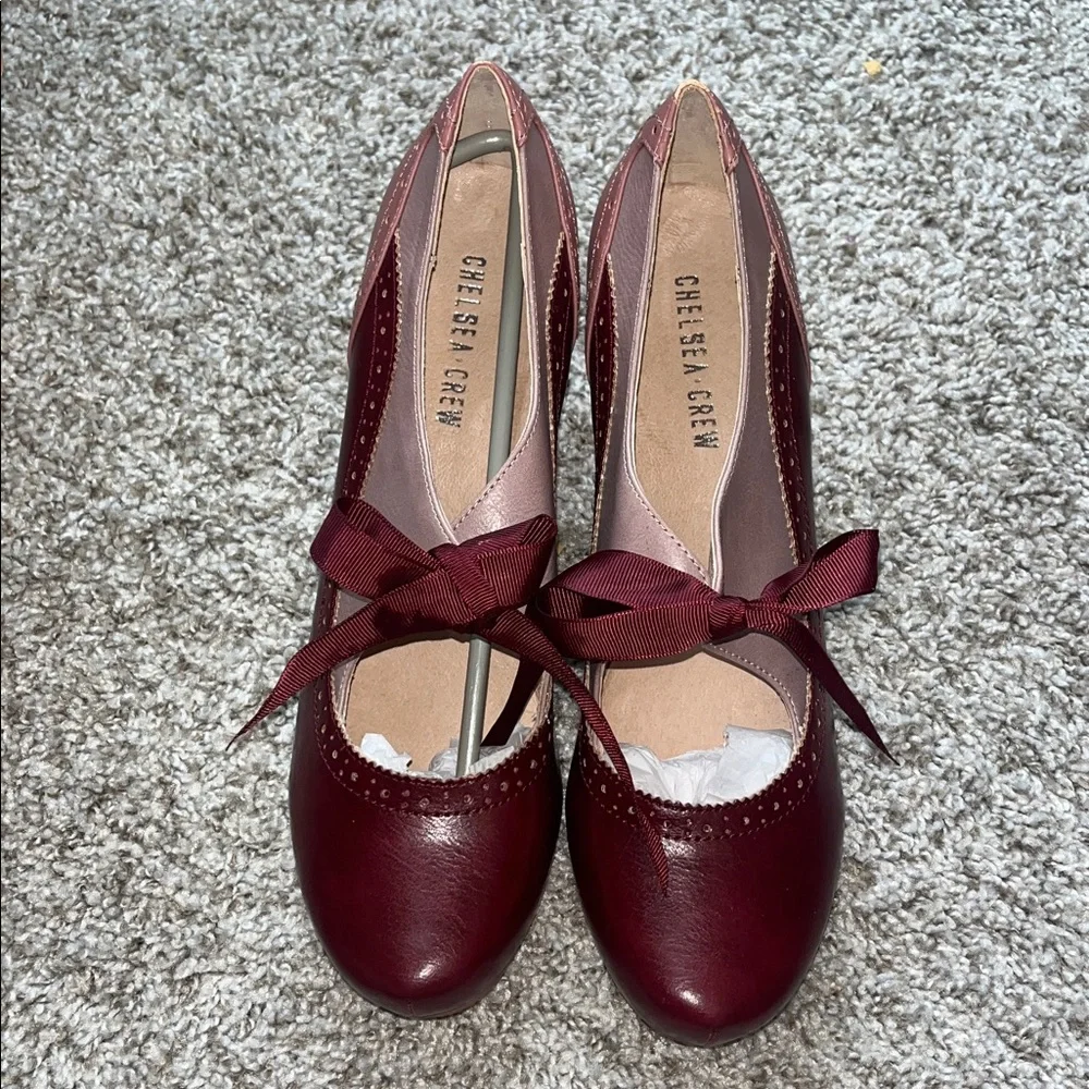 Chelsea Crew Monroe Heels by Chelsea NEW
ModCloth pinups shoes - Picture 9 of 13
